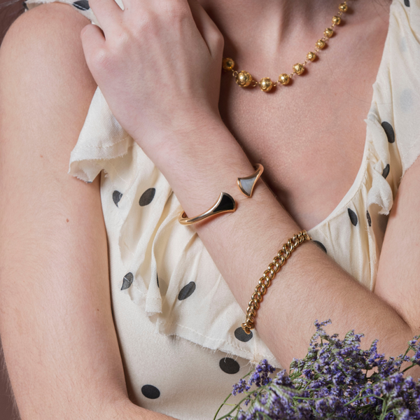 Pulseira em Ouro Rosa 18K com Esmalte e Madre Pérola - BULGARI DIVAS - 22gr