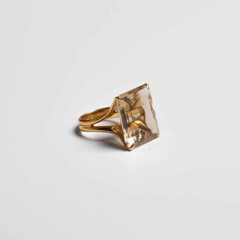 Anel em Ouro Nobre 18K com pedra Quartzo Fumê - HSTERN HIGHLIGHT - 10,95gr