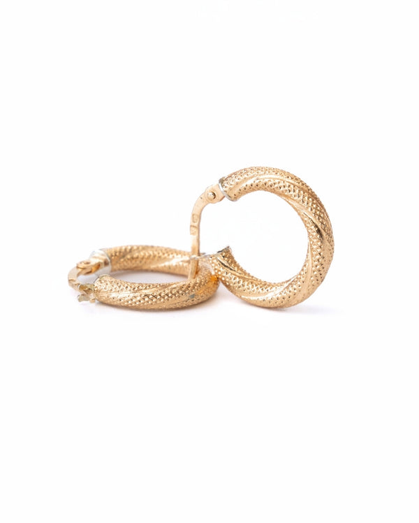 Argolas em Ouro Amarelo 19,2K com Relevo - 1,75gr