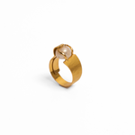 Anel em Ouro Amarelo 19.2K "Martelado" com Pérola Barroca