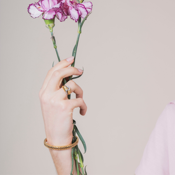 Escrava em Ouro amarelo 19,2k trabalhada